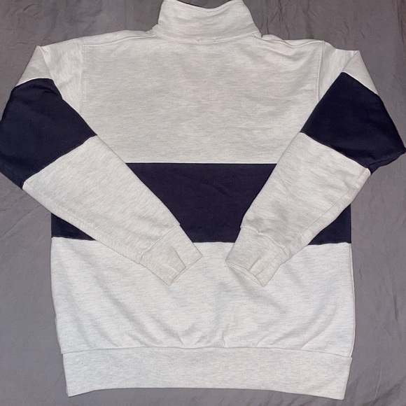 Brandy Melville Grey/Navy Quarter Zip Size M - Picture 2 of 2